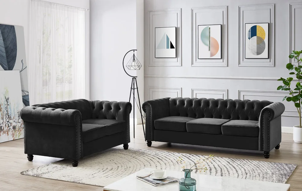 Black velvet 2024 chesterfield sofa